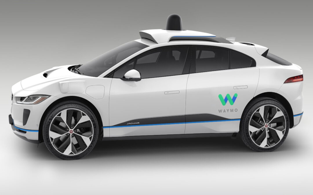 Guida autonoma: Waymo pubblica dati incoraggianti (ma il dilemma politico rimane)