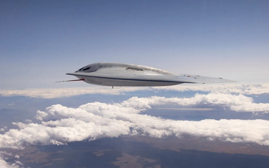 Ecco le prime foto del bombardiere nucleare stealth B-21 in volo