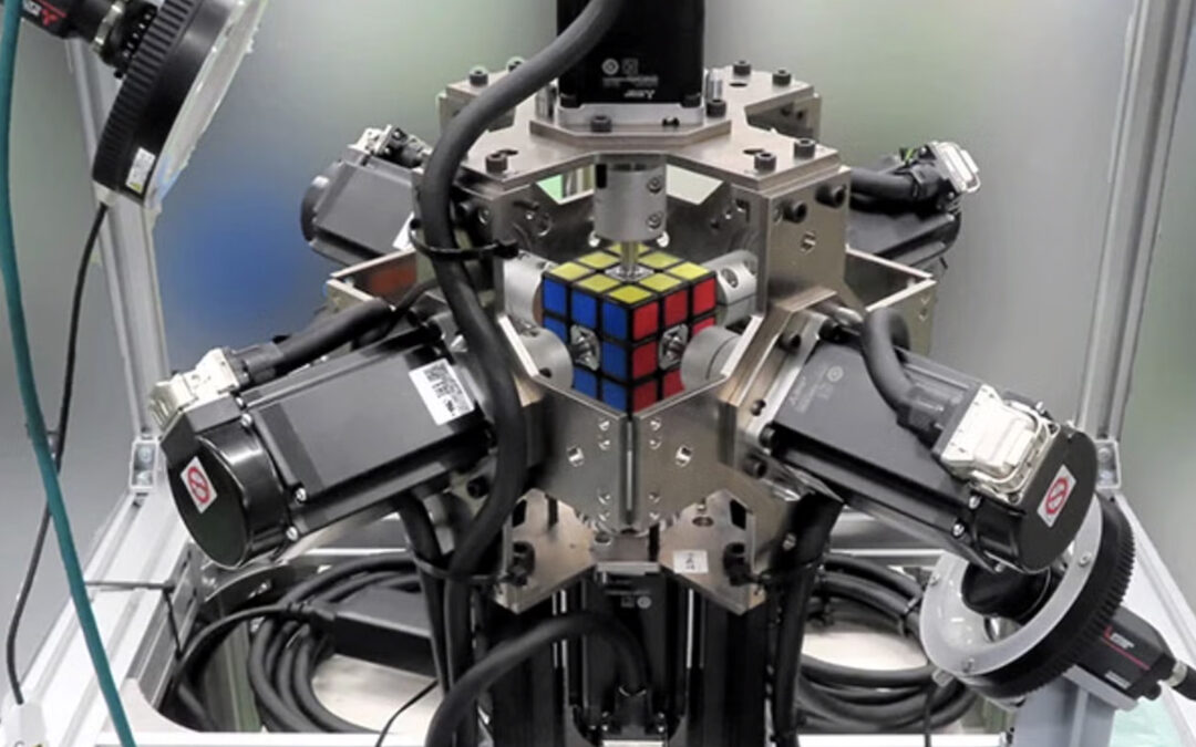 Un robot giapponese risolve il cubo di Rubik in un battito di ciglia